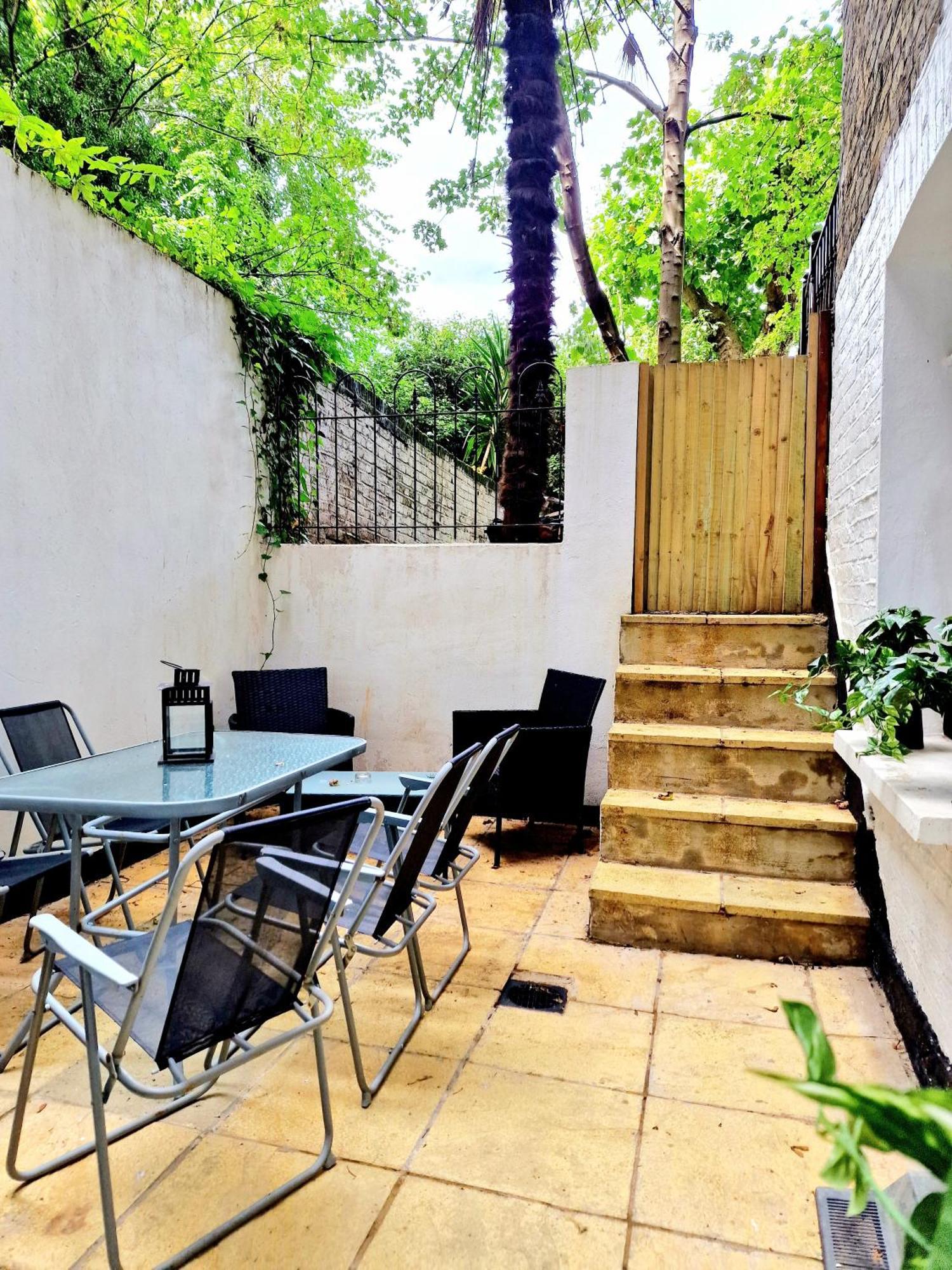Spacious & Cosy 2 Bedroom Home Plus 2 Sofa-Beds With Private Entrance And Back Patio, 3 Min Walk To Earl'S Court Station London Exterior foto