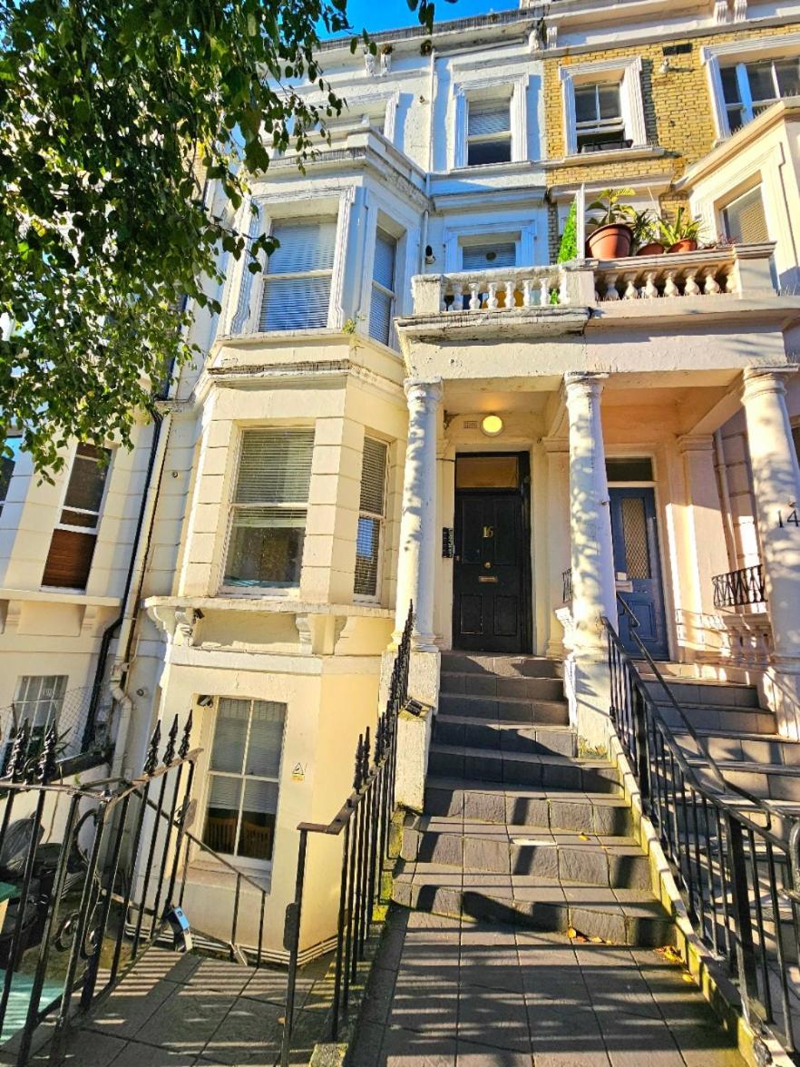 Spacious & Cosy 2 Bedroom Home Plus 2 Sofa-Beds With Private Entrance And Back Patio, 3 Min Walk To Earl'S Court Station London Exterior foto