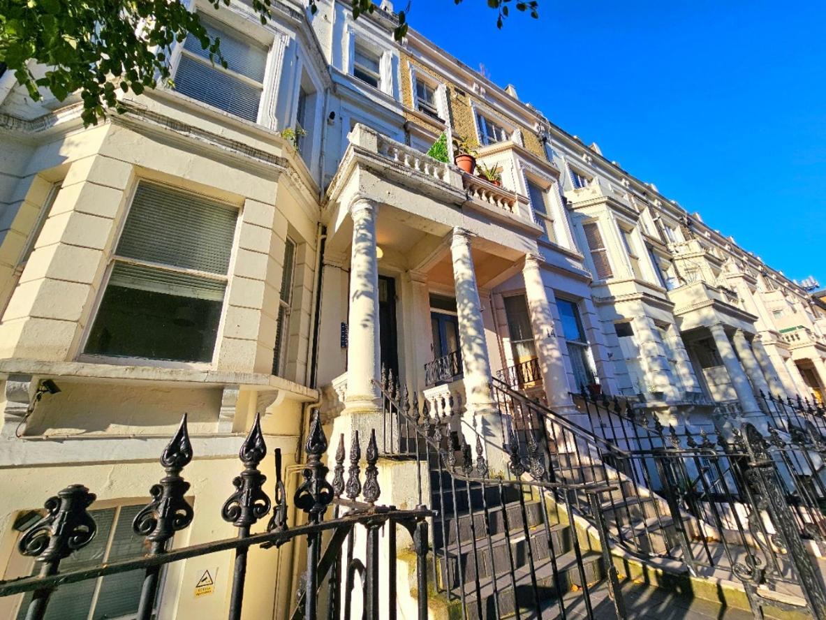 Spacious & Cosy 2 Bedroom Home Plus 2 Sofa-Beds With Private Entrance And Back Patio, 3 Min Walk To Earl'S Court Station London Exterior foto